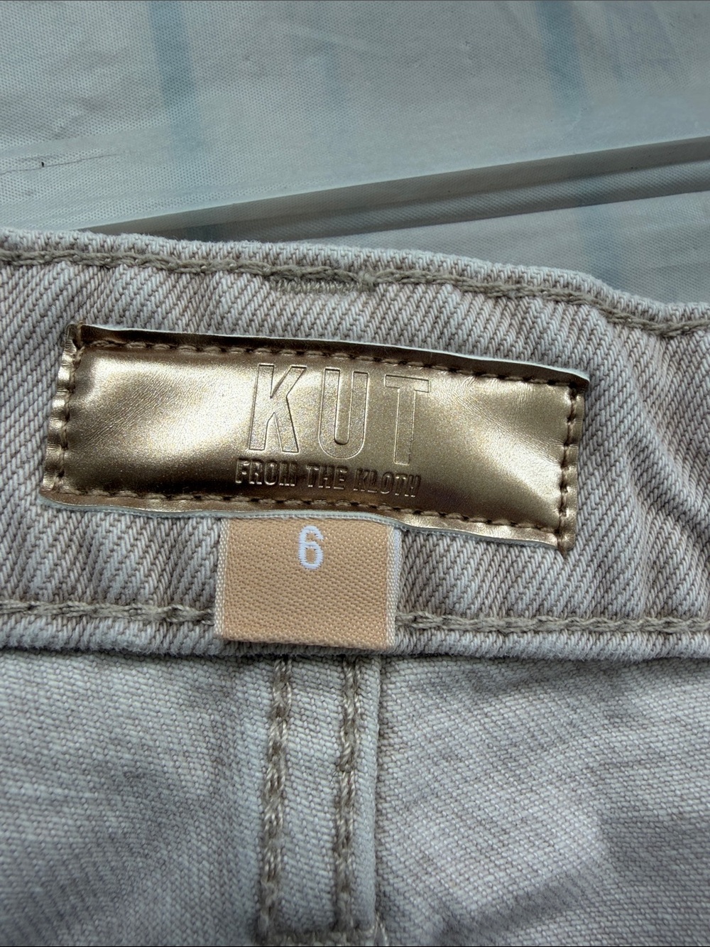 KUT From The Kloth Jane High Rise Raw Hem Shorts Beige Blush Cotton Size 6 - Picture 4 of 7